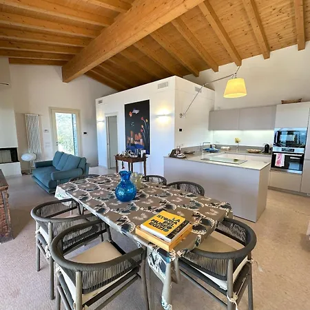 Breathtaking In Pool & Garden Villa Bardolino
