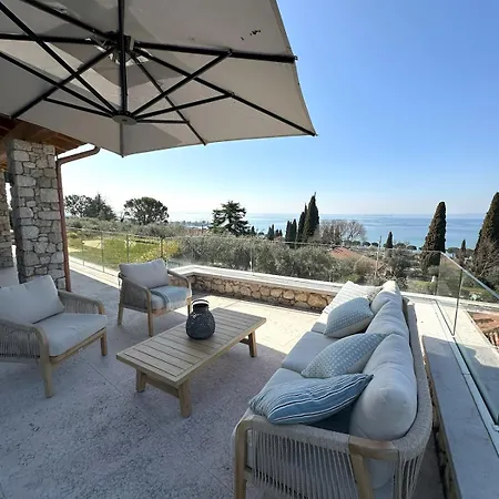 Breathtaking In Pool & Garden Villa Bardolino